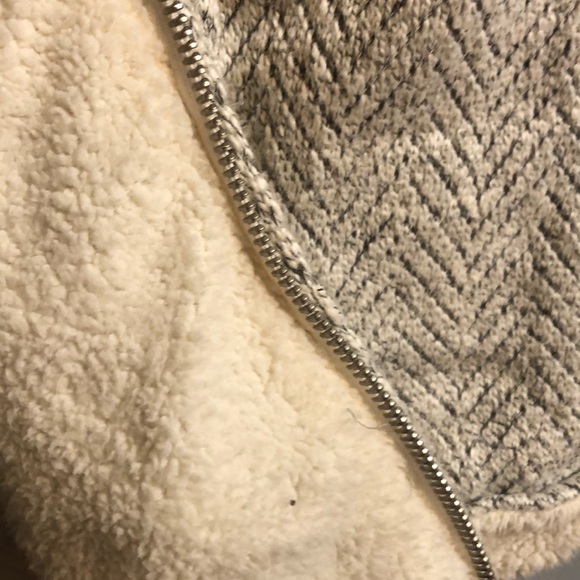 Sherpa Lined Vest - Picture 3 of 3